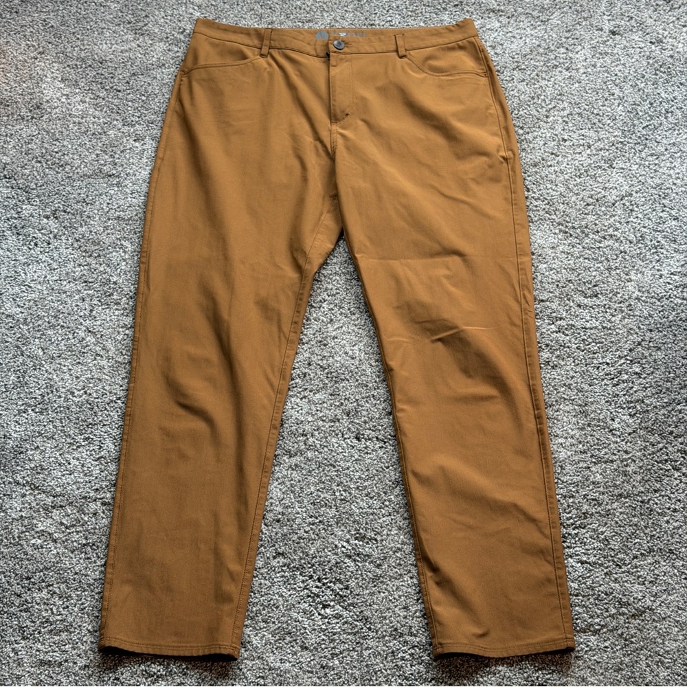 Vuori Meta Brown Casual Pants Men’s 36